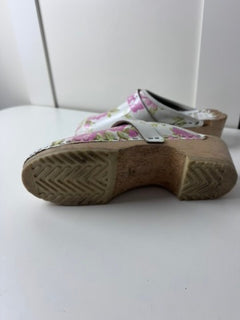 Fotvänlig Swedish Clogs Floral Print Wooden Shoes White and Pink - Image 5