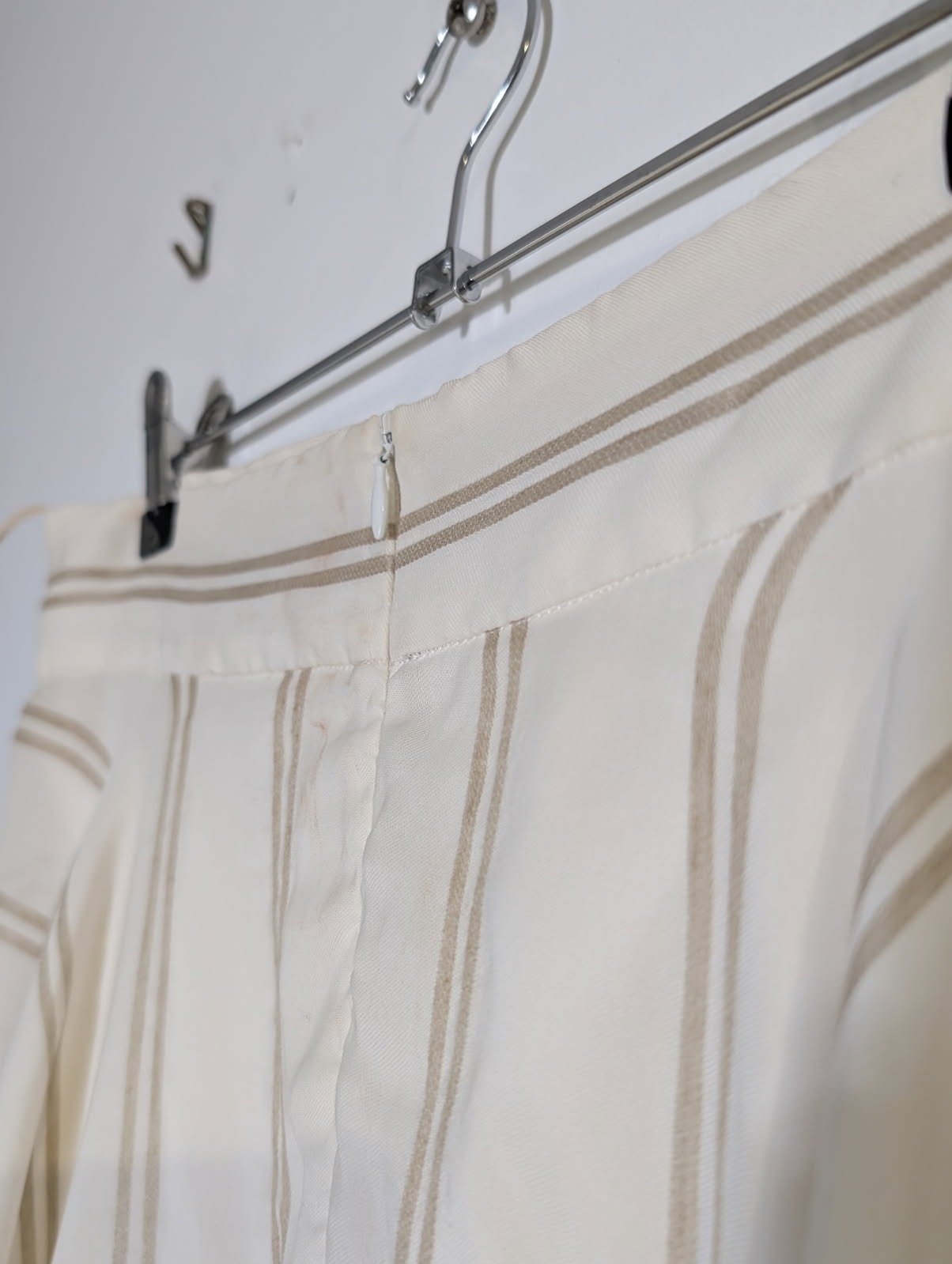 KITX Striped Midi Skirt - Cream & Beige Rayon Silk Blend Size 12 - Image 7