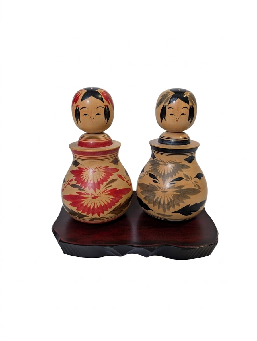 Artisan Heritage Vintage Japanese Kokeshi Doll Set - Hand-Painted Floral Design - Image 1