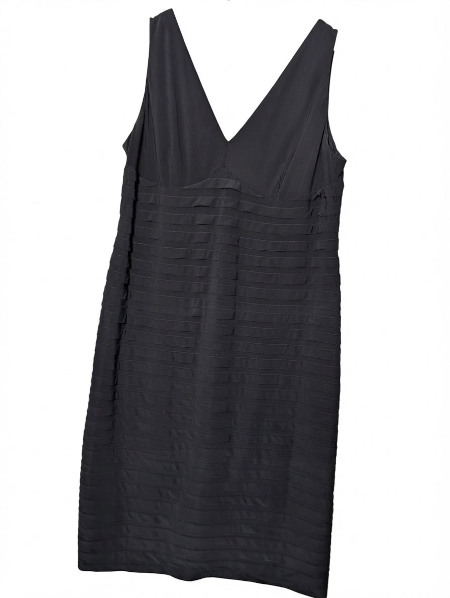 Eve Hunter Tiered V-Neck Sleeveless Sheath Dress Black Size 18