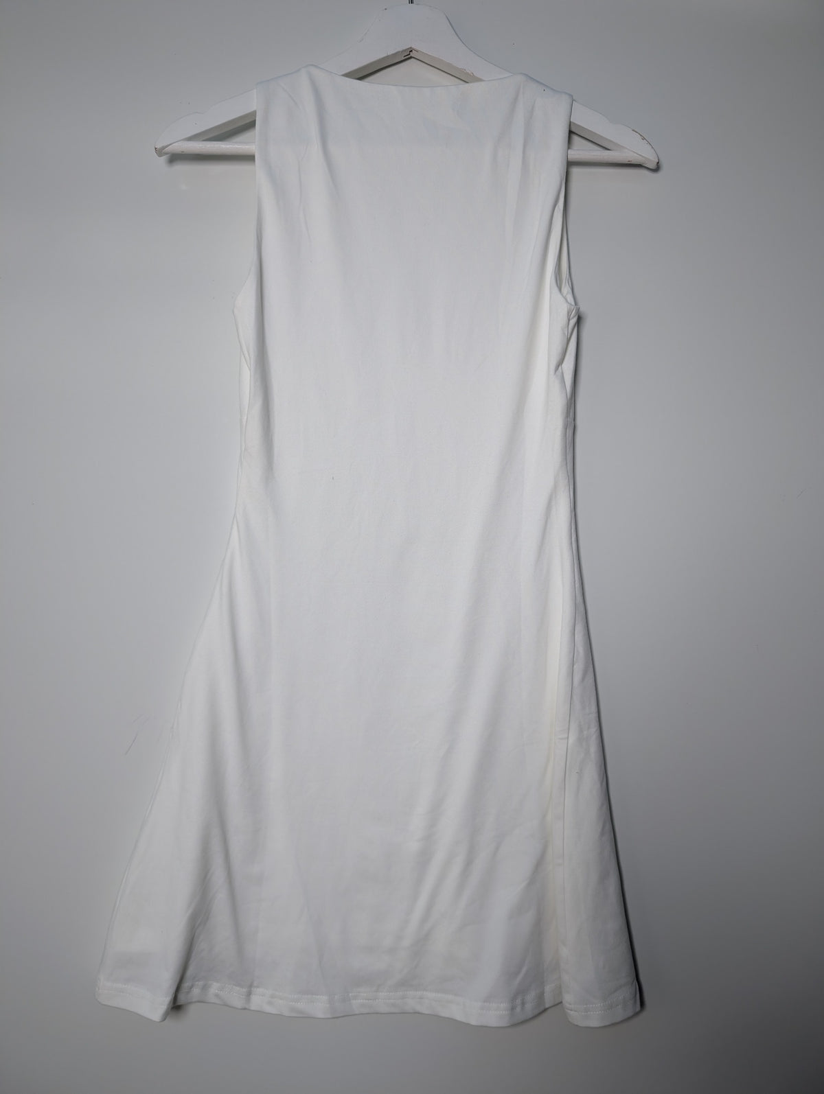 CHARCOAL White V-Neck Mini Dress Size 6 - Image 5