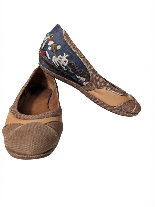 Dries Van Noten Floral Embroidered Canvas & Leather Ballet Flats EU 38 - Image 1