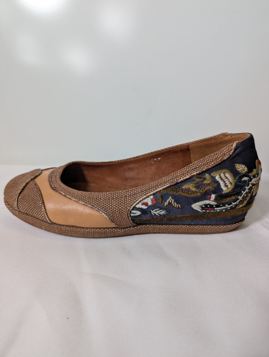 Dries Van Noten Floral Embroidered Canvas & Leather Ballet Flats EU 38 - Image 2