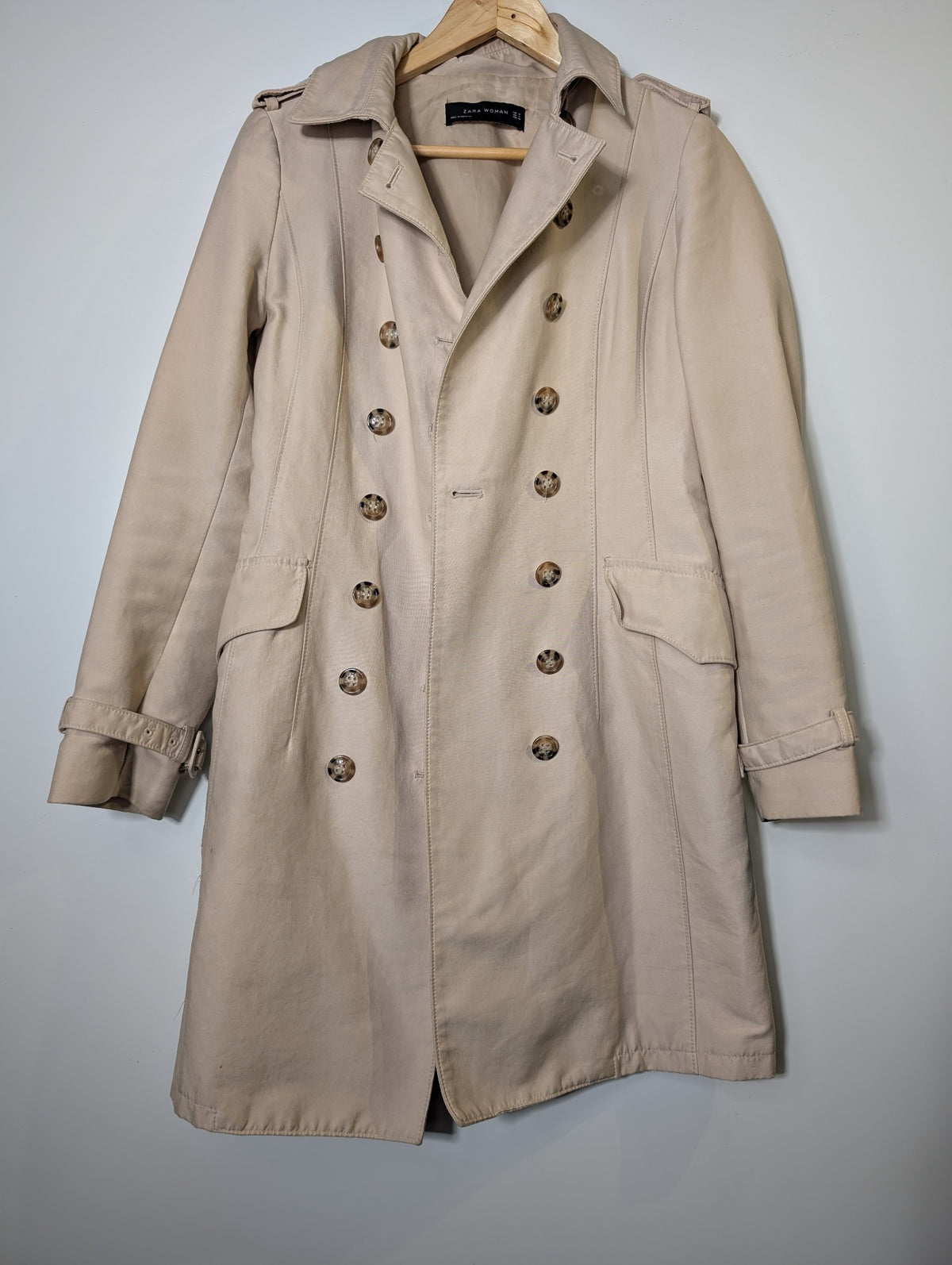 Loverich Collarless Blazer Beige Gold Button Detail Size 11 - Image 8