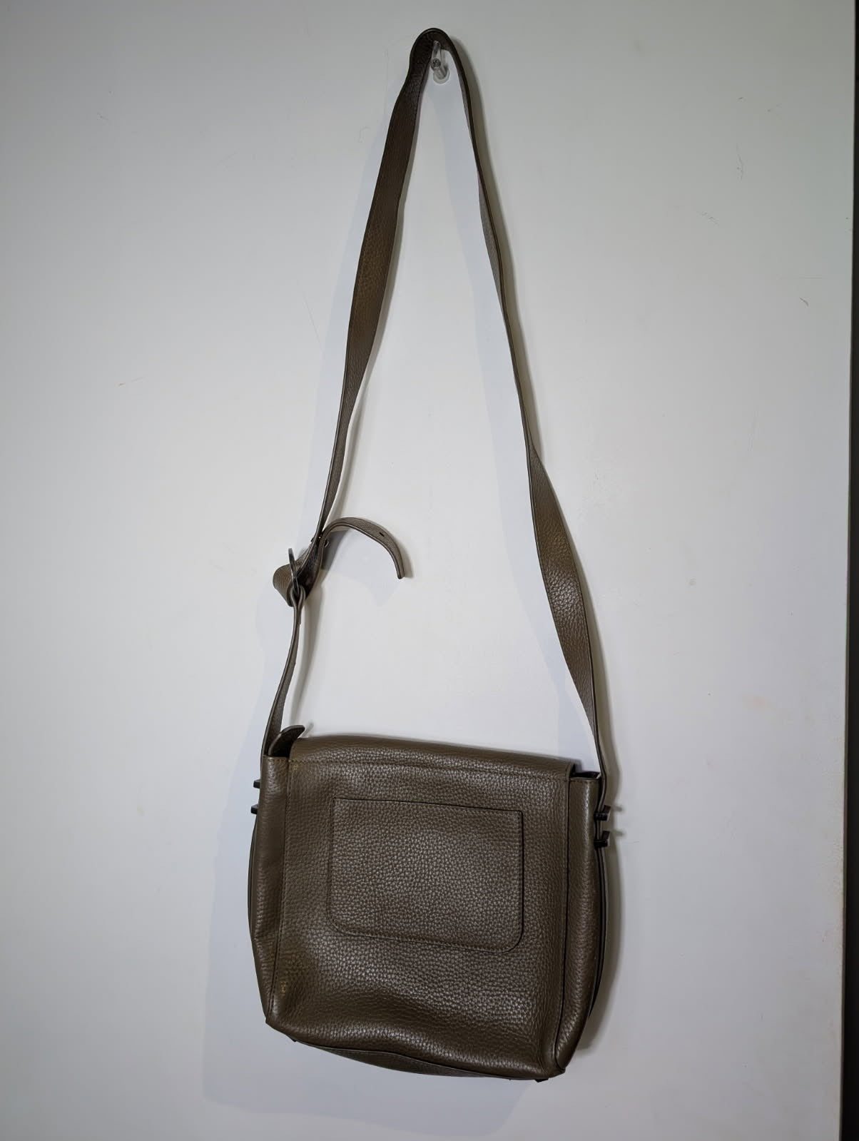 Ginger & Smart Metallic Gold Leather Handbag Adjustable Strap - Image 8
