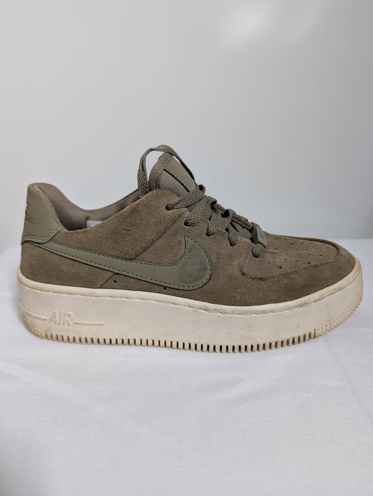 Nike Air Force 1 Sage Low Olive Suede Women's US 7 - Image 8