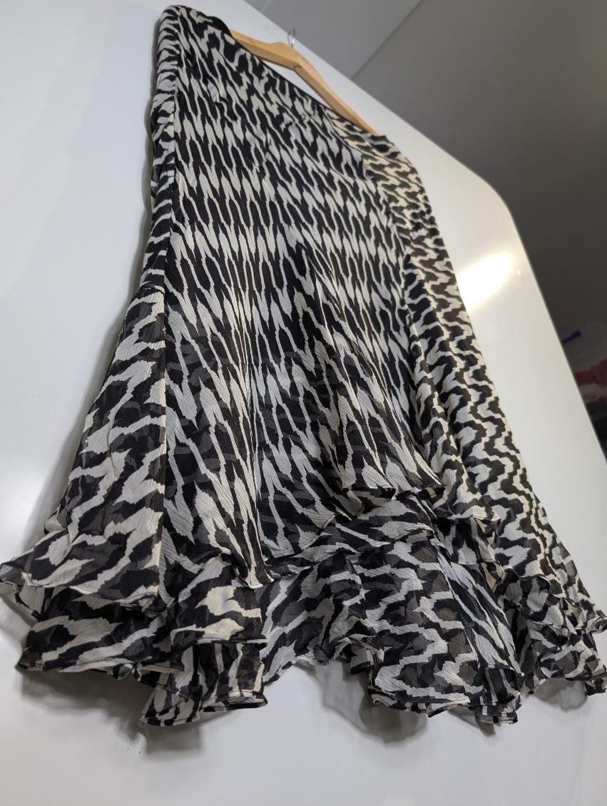 Diane Von Furstenberg Silk Asymmetrical Skirt - Black & White Abstract - Image 8
