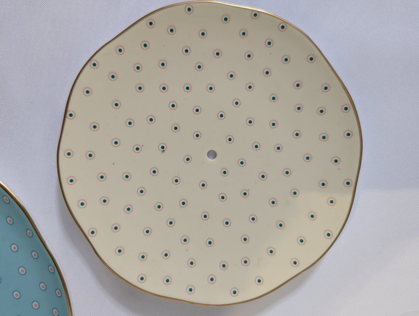 Wedgwood Harlequin Collection Polka Dot 2-Tier Cake Stand Bone China - Image 8