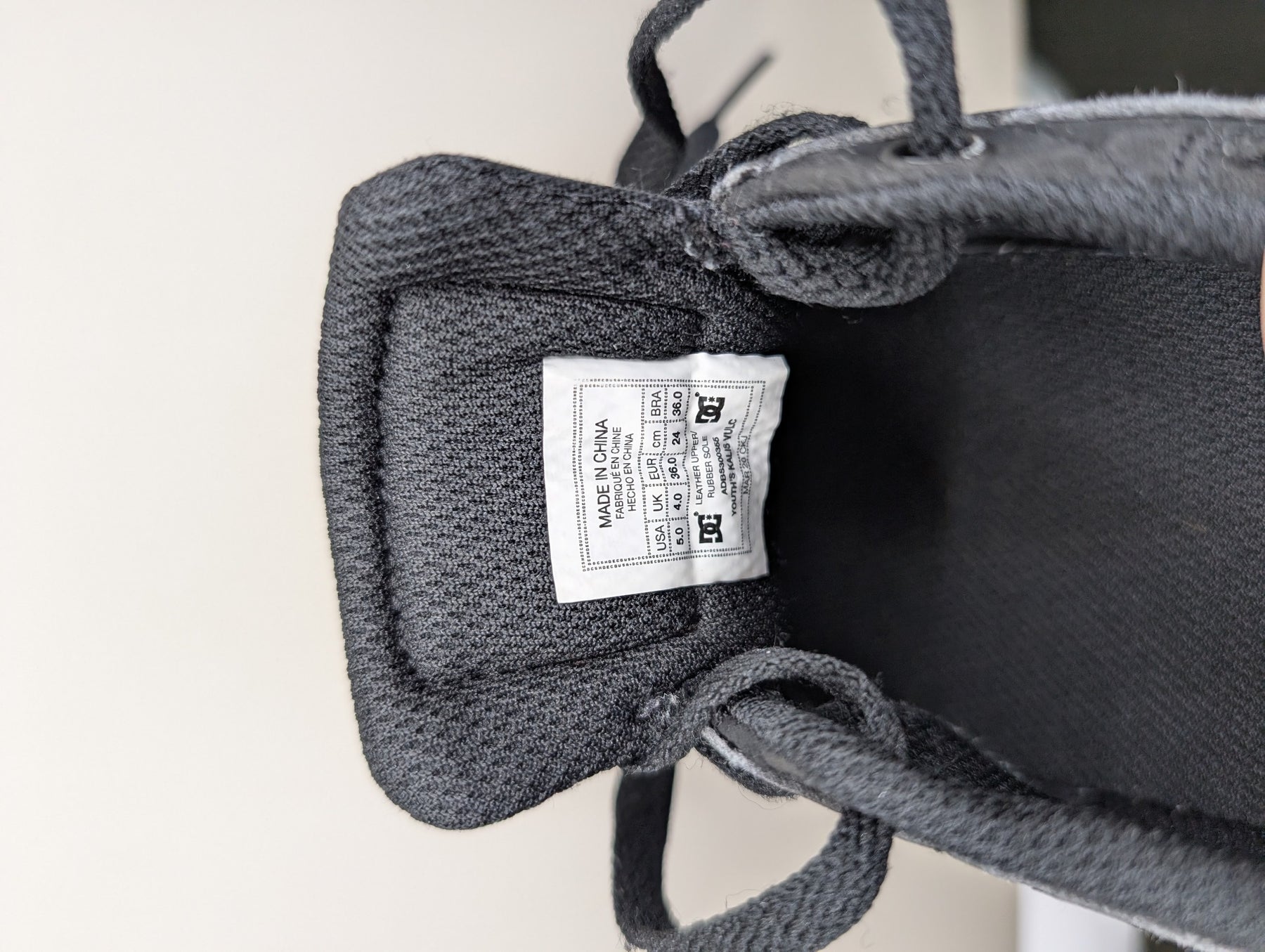 DC Shoes Kalis Vulc Youth Sneakers Black US 5 - Image 8