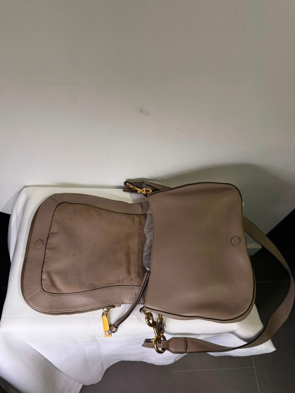 Marc Jacobs Recruit Nomad Crossbody Bag Taupe Leather - Image 8