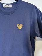 PLAY COMME des GARÇONS T-Shirt Navy Gold Heart Logo Size L - Image 2