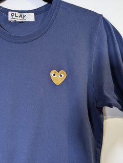 PLAY COMME des GARÇONS T-Shirt Navy Gold Heart Logo Size L - Image 2