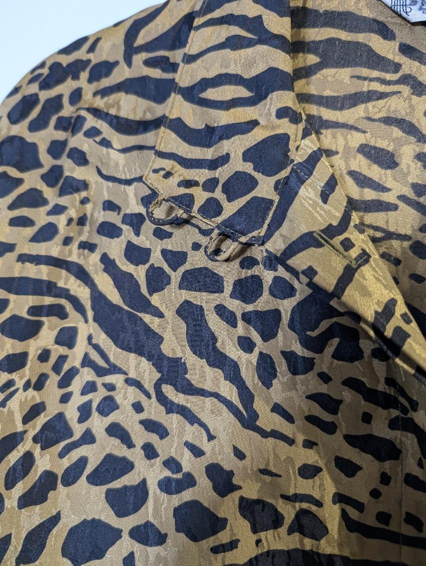 JMT Exclusively Designed Silk Shirt Leopard Print Size 34 - Image 9