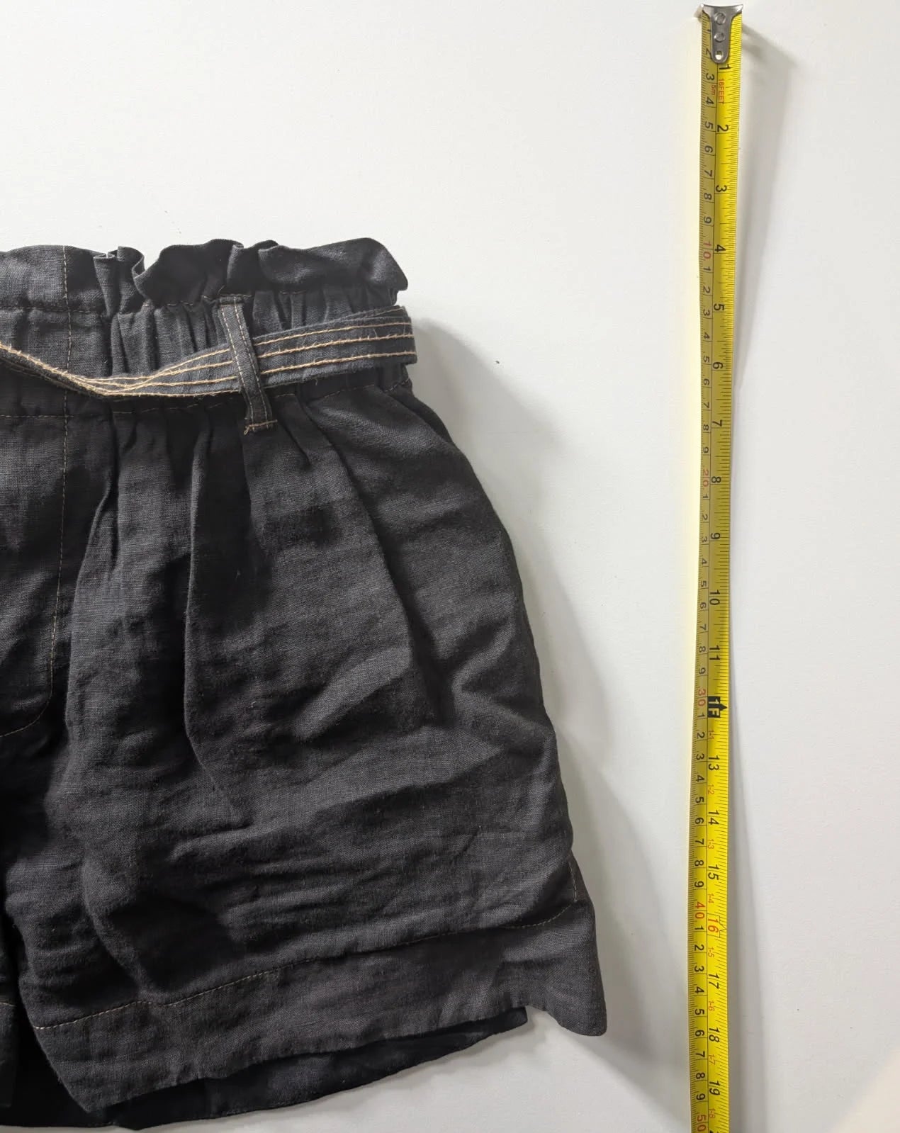 Bassike Women's Linen Shorts Dark Grey Size 2 - Image 4