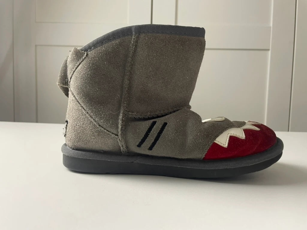 UGG Kids Grey Suede Shark Face Boots - Image 3