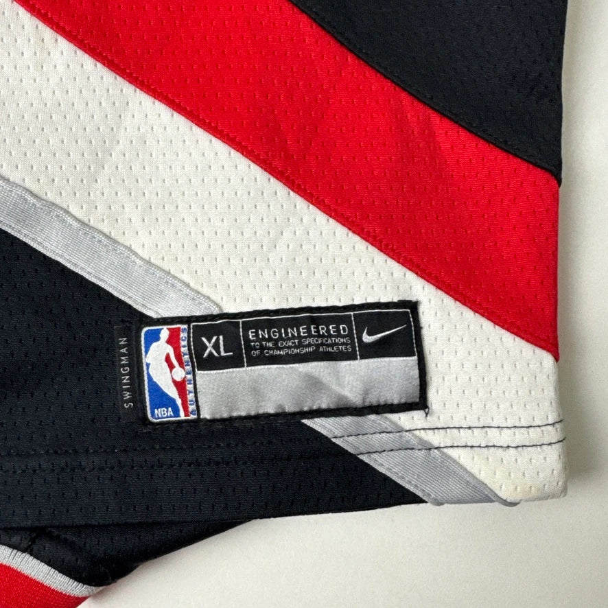 Nike Portland Trail Blazers Damian Lillard #0 Swingman Basketball Jersey - Image 8