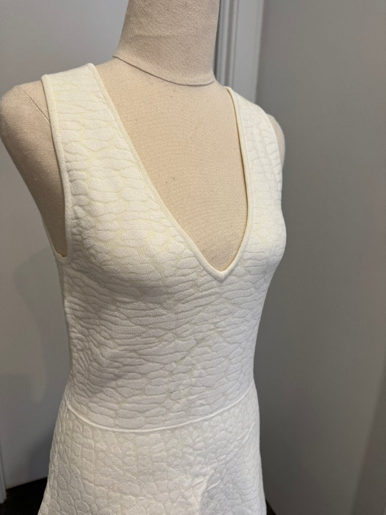 Line White Textured Fit and Flare Sleeveless Dress - Size M - Image 10