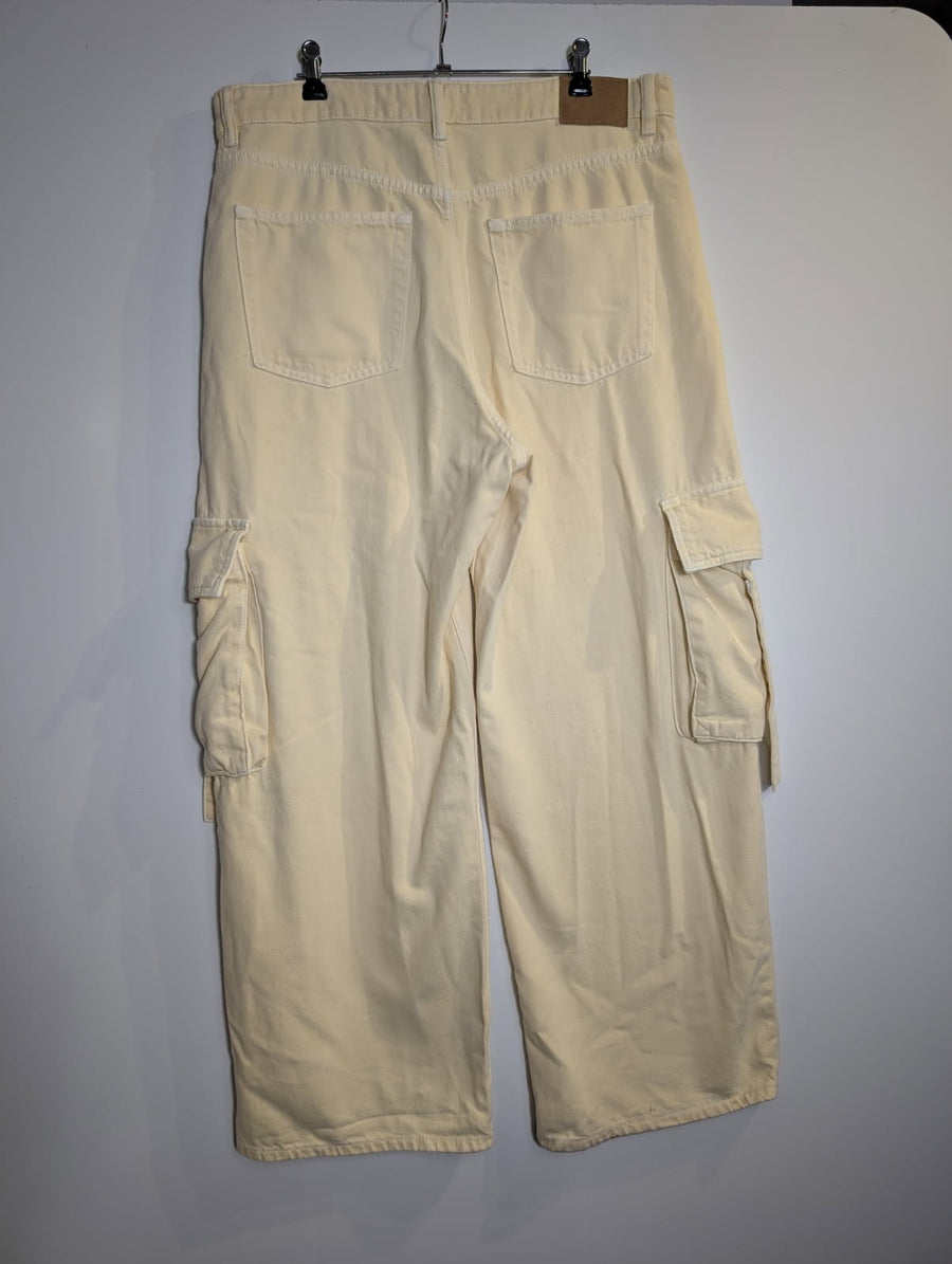 Cotton On Boyfriend Super Baggy Cargo Pants Cream Size 30 - Image 7