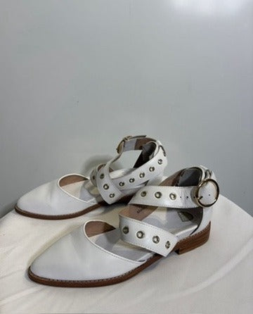 Bared Footwear White Leather Grommet Ankle Strap Flats EU 35 - Image 3