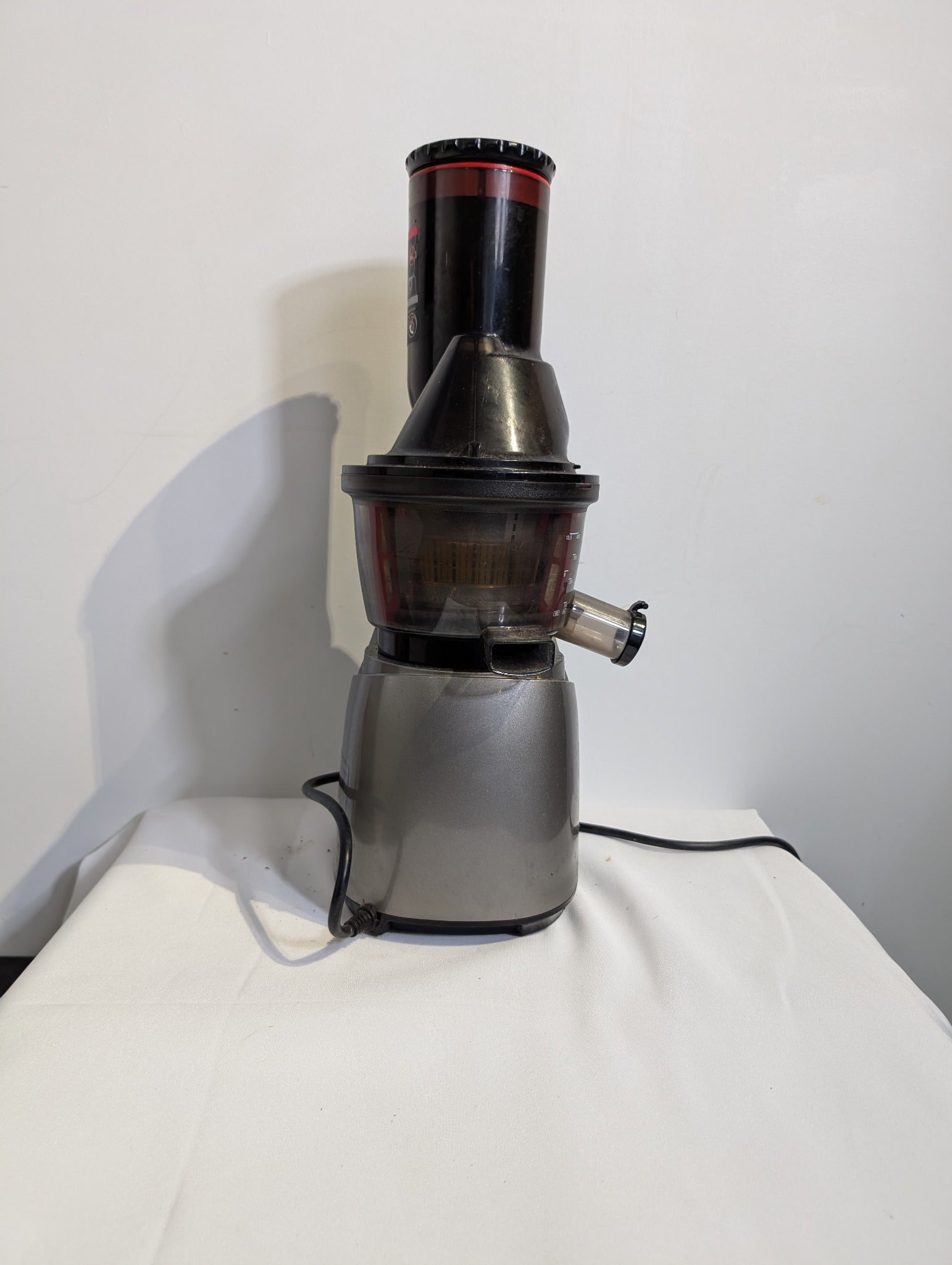 Kuvings Whole Slow Juicer B6000 Silver Cold Press - Image 4