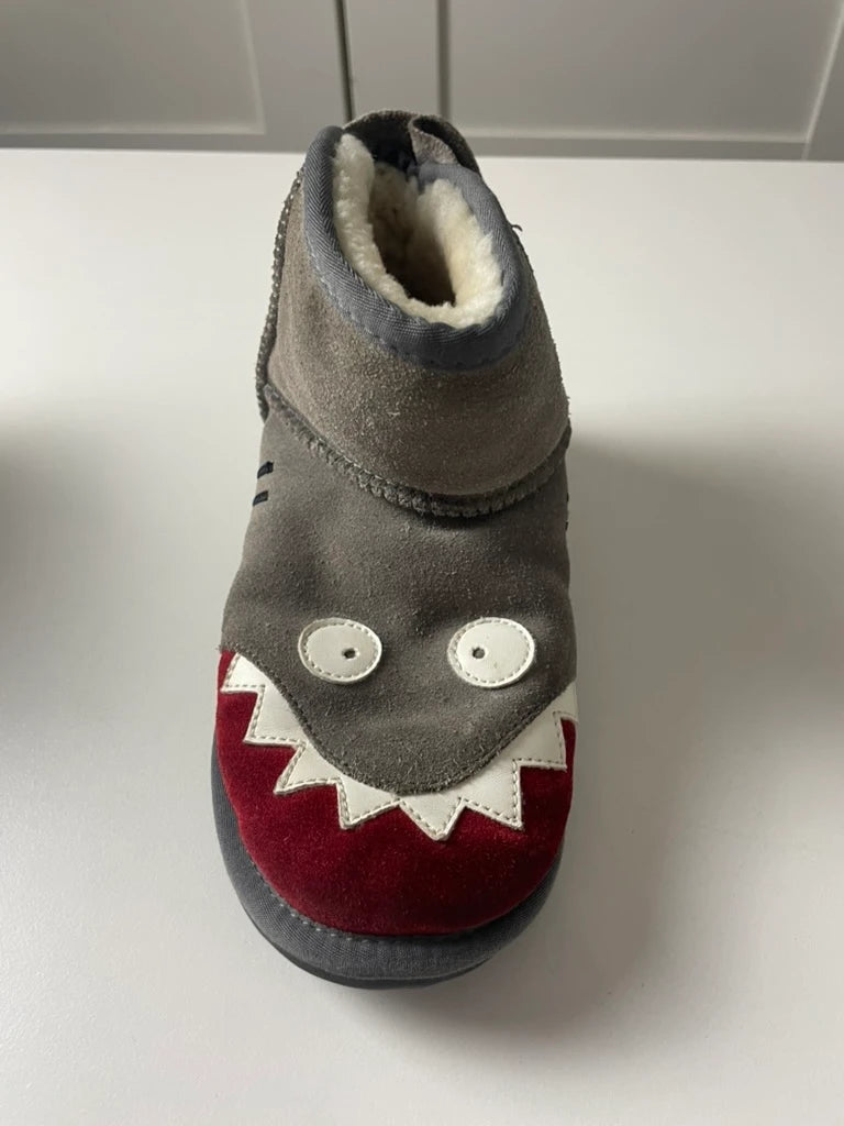 UGG Kids Grey Suede Shark Face Boots - Image 4