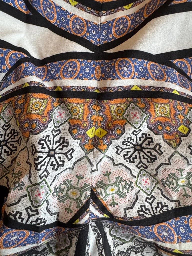 Topshop Geometric Patterned Shorts - Image 4