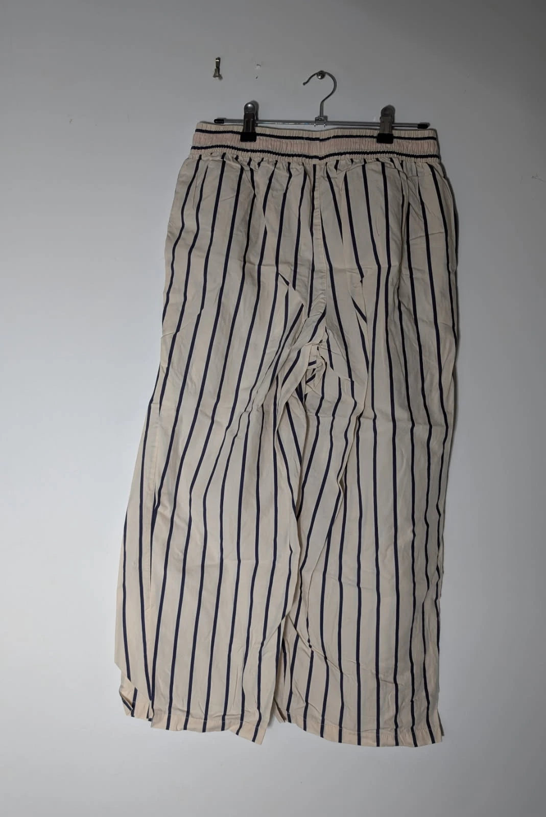 Peter Alexander Women's Striped Pajama Pants Cream Navy Cotton Size M - Image 6