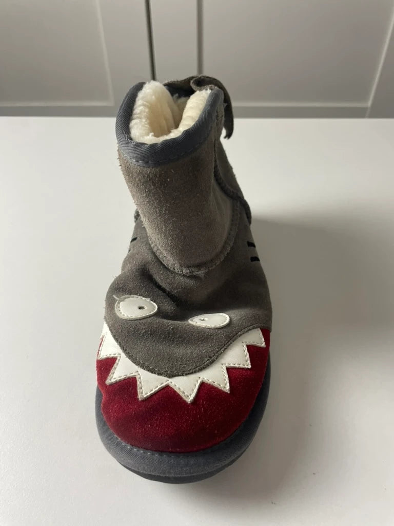 UGG Kids Grey Suede Shark Face Boots - Image 8