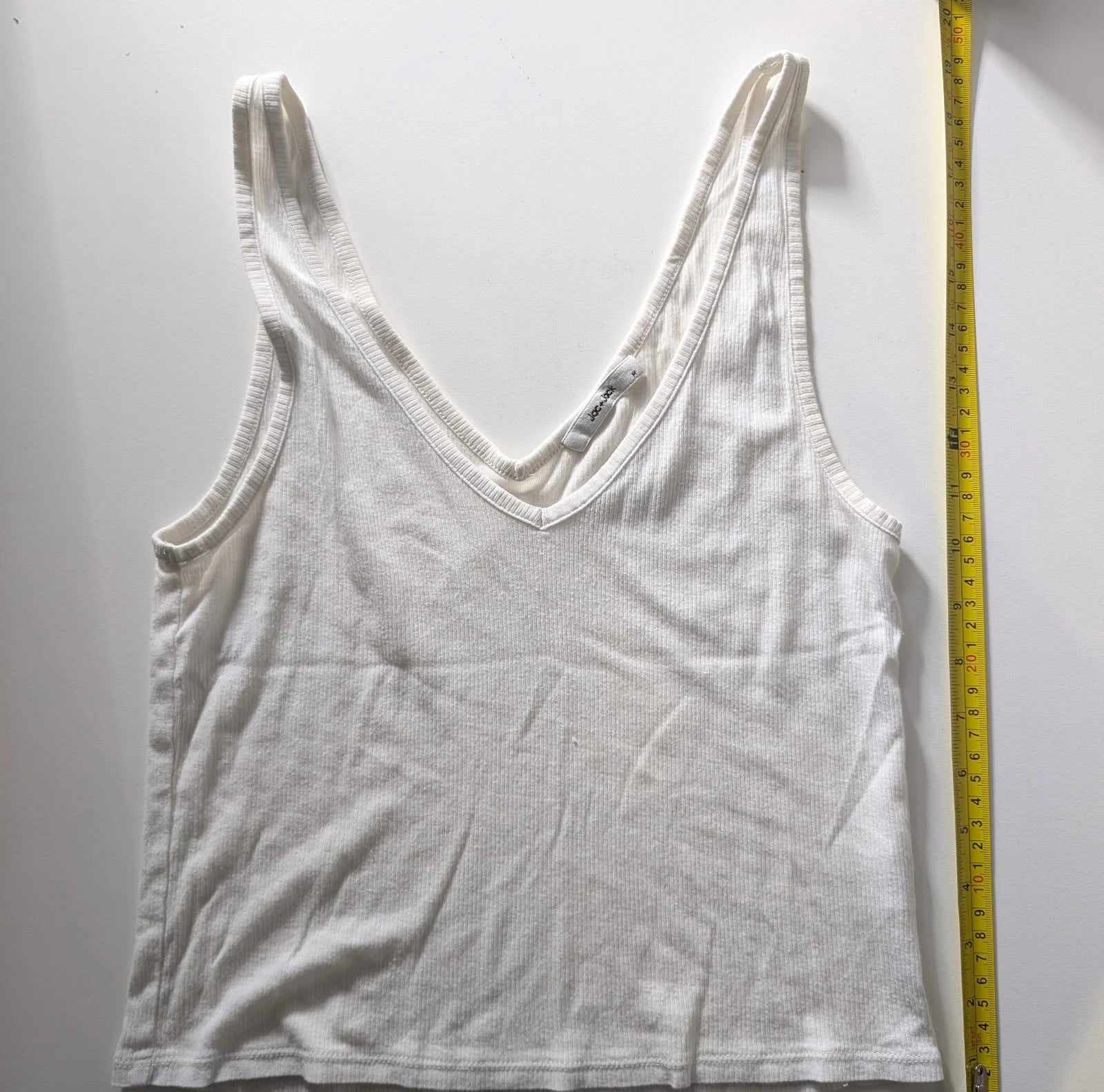 Jac+Jack White Ribbed V-Neck Tank Top - Image 7