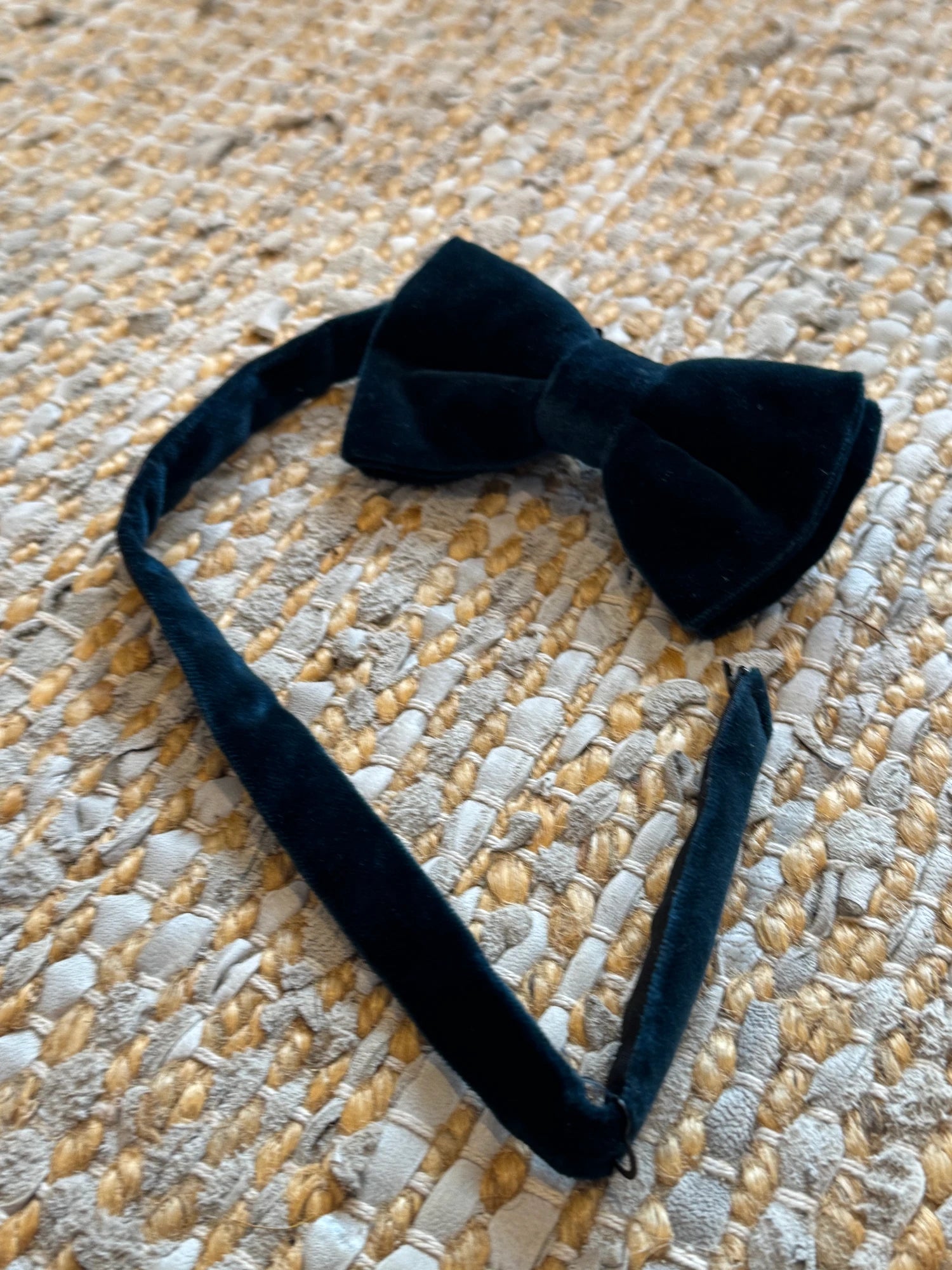 BOSS Men's Dark Teal Velvet Adjustable Bow Tie - Image 2