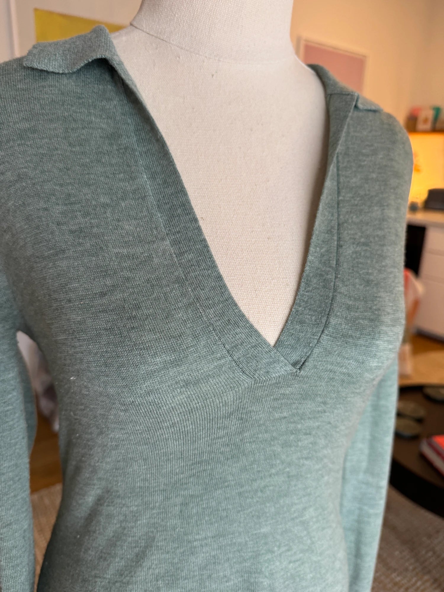 Nude Lucy Sage Green V-Neck Long Sleeve Knit Top Size S - Image 8