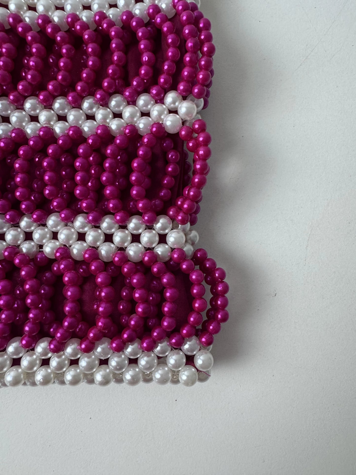 Small Beaded Handbag White and Magenta Striped Pattern - Image 4