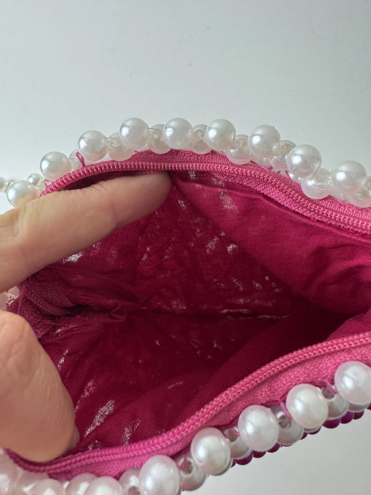Small Beaded Handbag White and Magenta Striped Pattern - Image 7