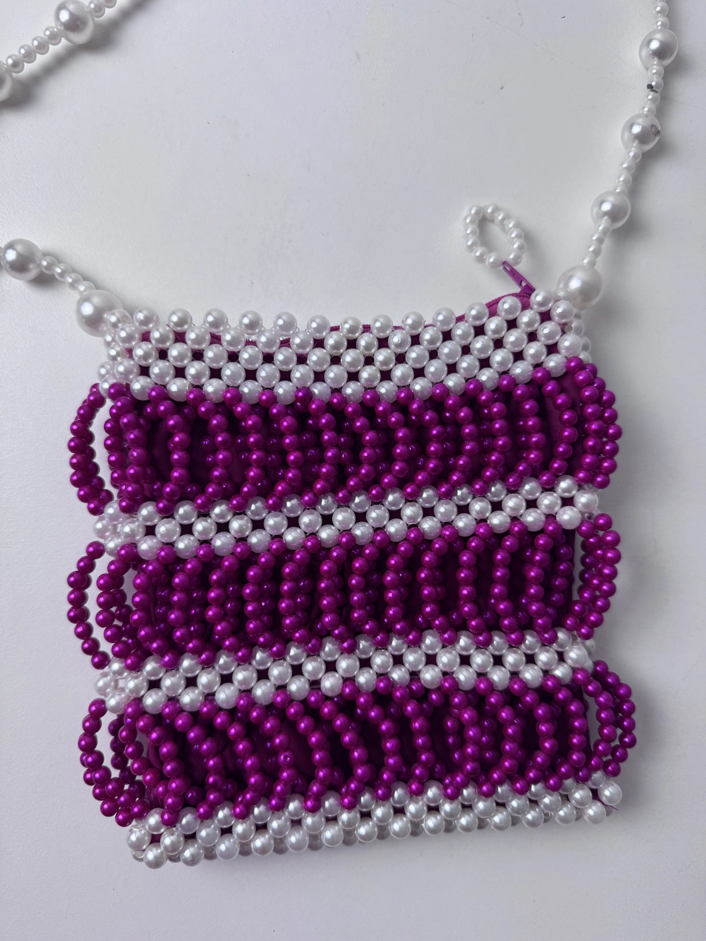 Small Beaded Handbag White and Magenta Striped Pattern - Image 9