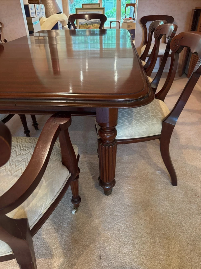 Vintage Solid Timber Dining Table Extendable 8 Seater Set Carver Chairs