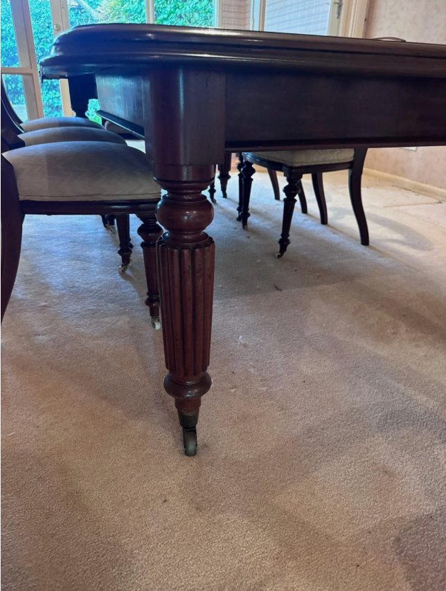 Vintage Solid Timber Dining Table Extendable 8 Seater Set Carver Chairs