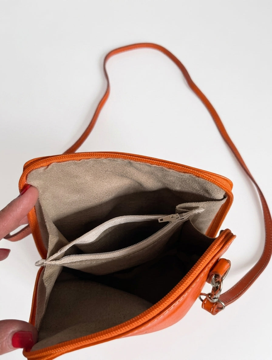 Vera Pelle Italian Leather Crossbody Bag - Vibrant Orange - Image 4