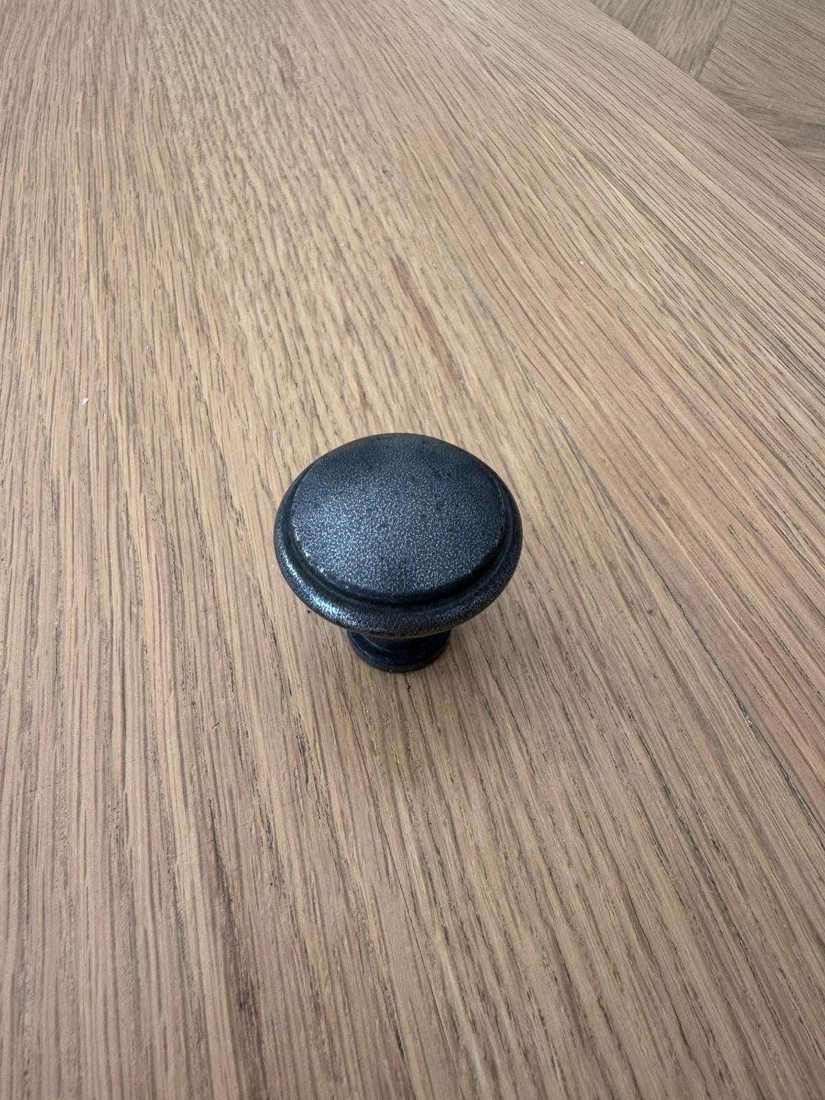 Pewter Round Cabinet Knobs 35mm, Set of 24